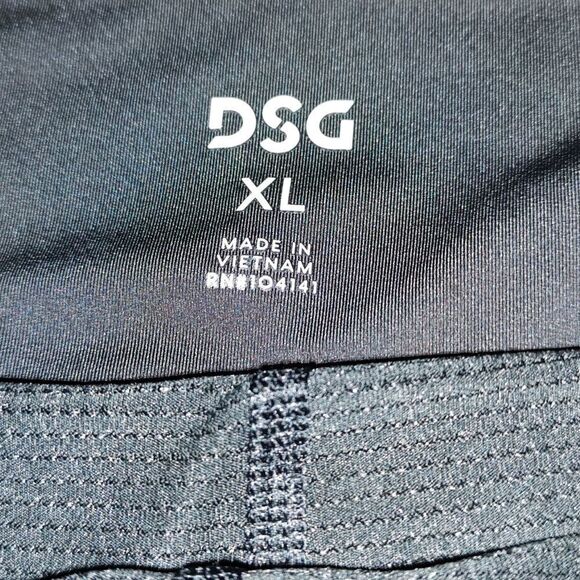 DSG Performance Black Flounce Skort Golf Skirt  Sz XL NWT - Picture 3 of 9